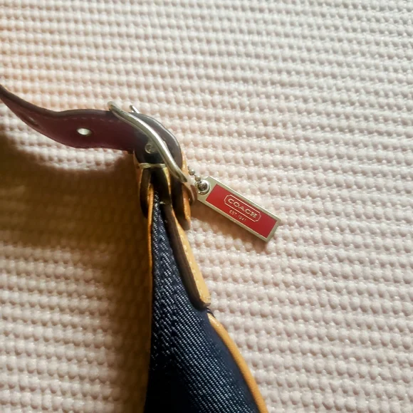 SOLD - COACH Vintage  Y2K  Hampton Hobo Purse - Denim - Picture 6 of 13